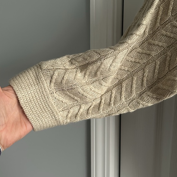 New York & Company Sweater - Picture 3 of 4